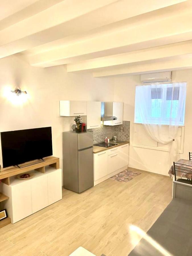Guest House Mamy Рим Екстер'єр фото